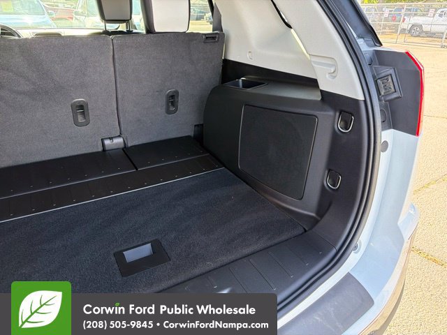 Used 2017 GMC Terrain SLT w/ Open Road Package AWD/4WD image 31