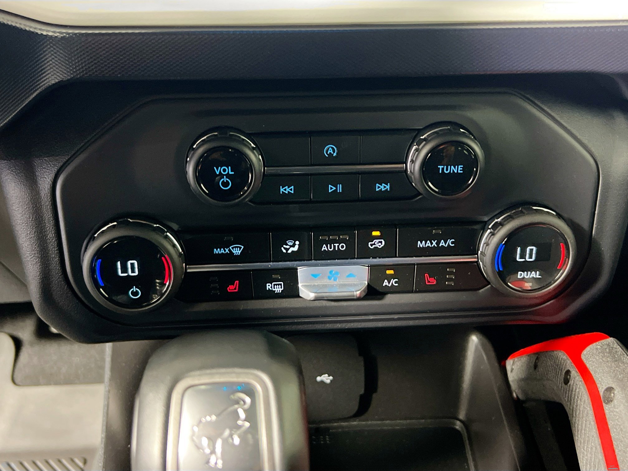 Used 2023 Ford Bronco Heritage Edition AWD/4WD image 27