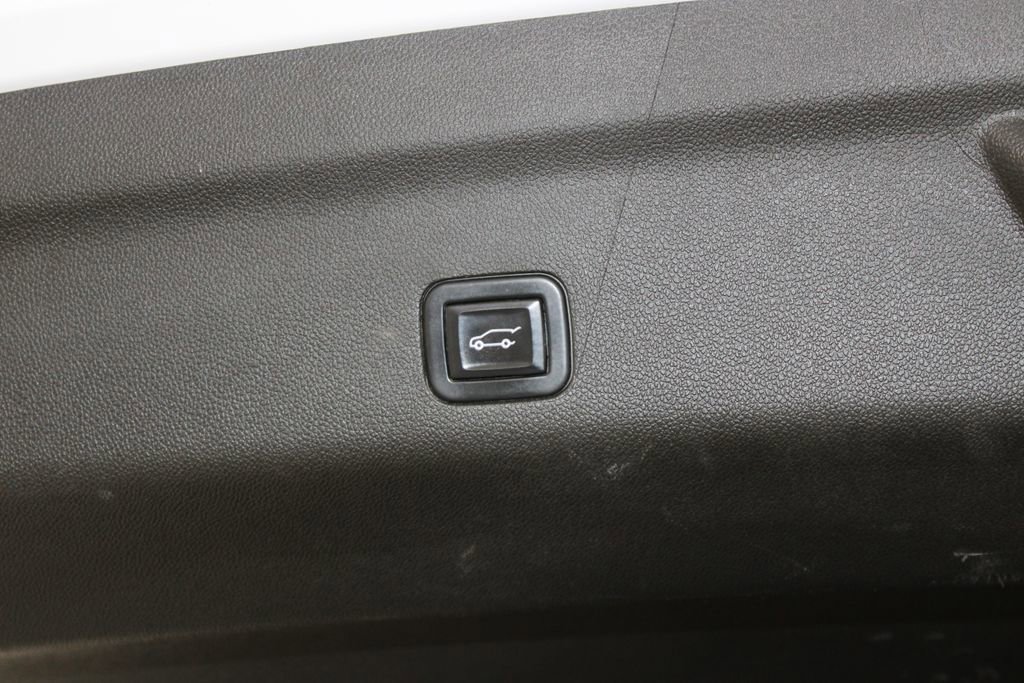 Used 2023 Chevrolet Tahoe RST image 38