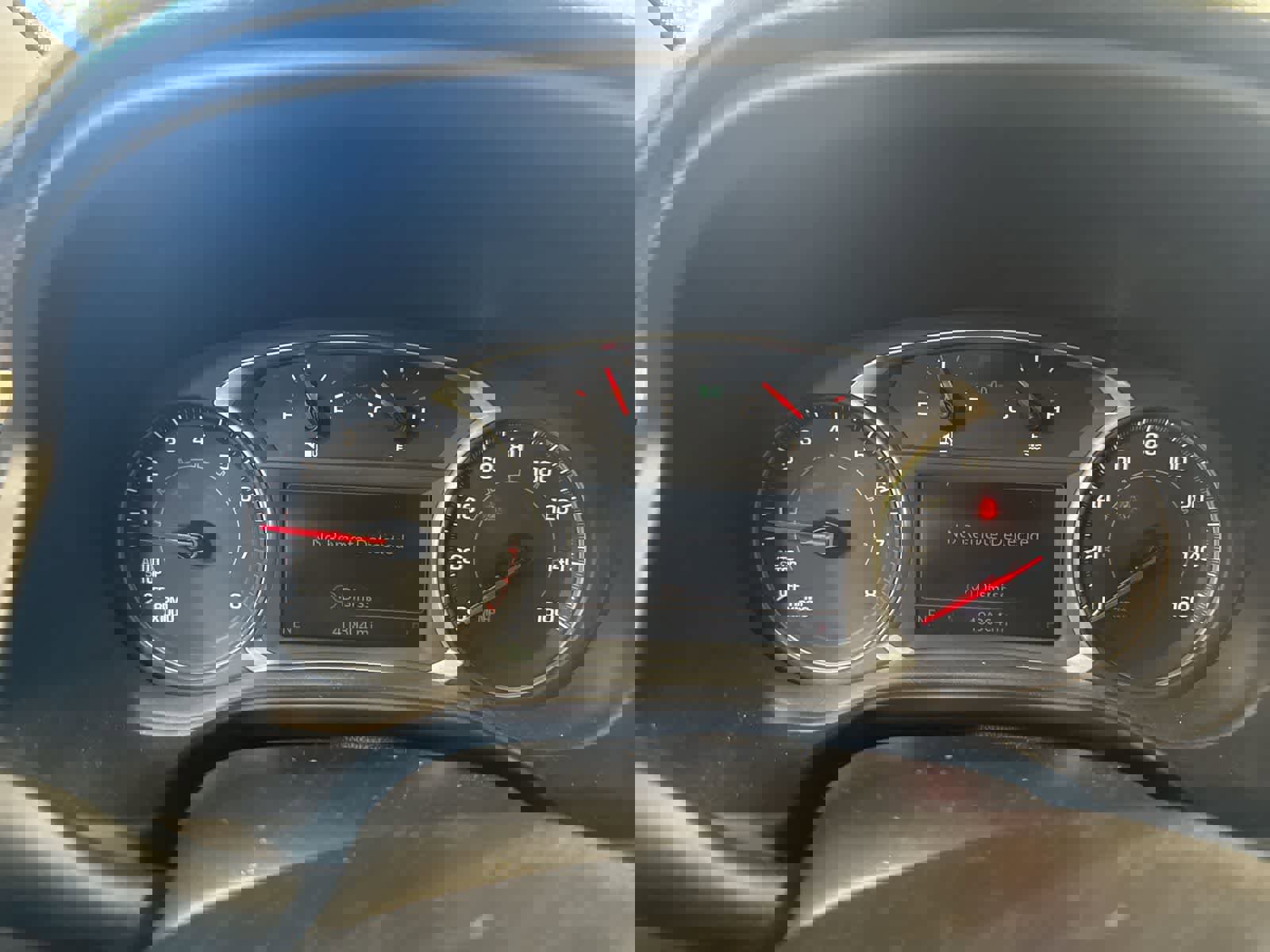 Used 2020 GMC Acadia SLT w/ Premium Package image 23