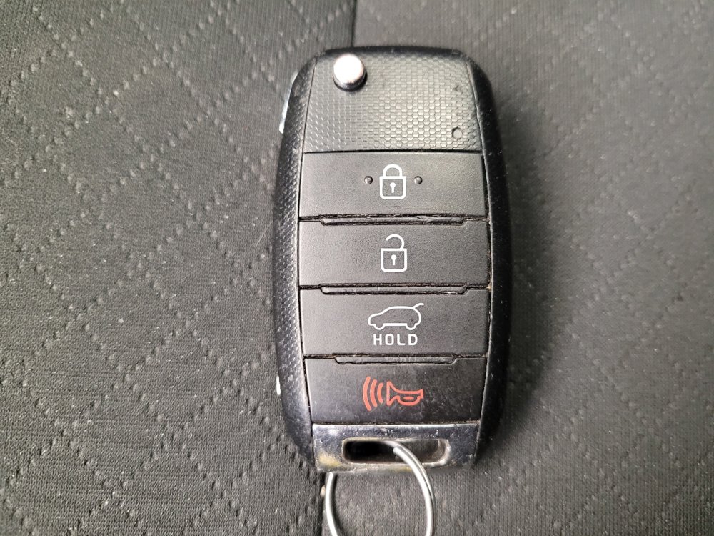 Used 2020 Kia Sorento LX AWD/4WD image 32