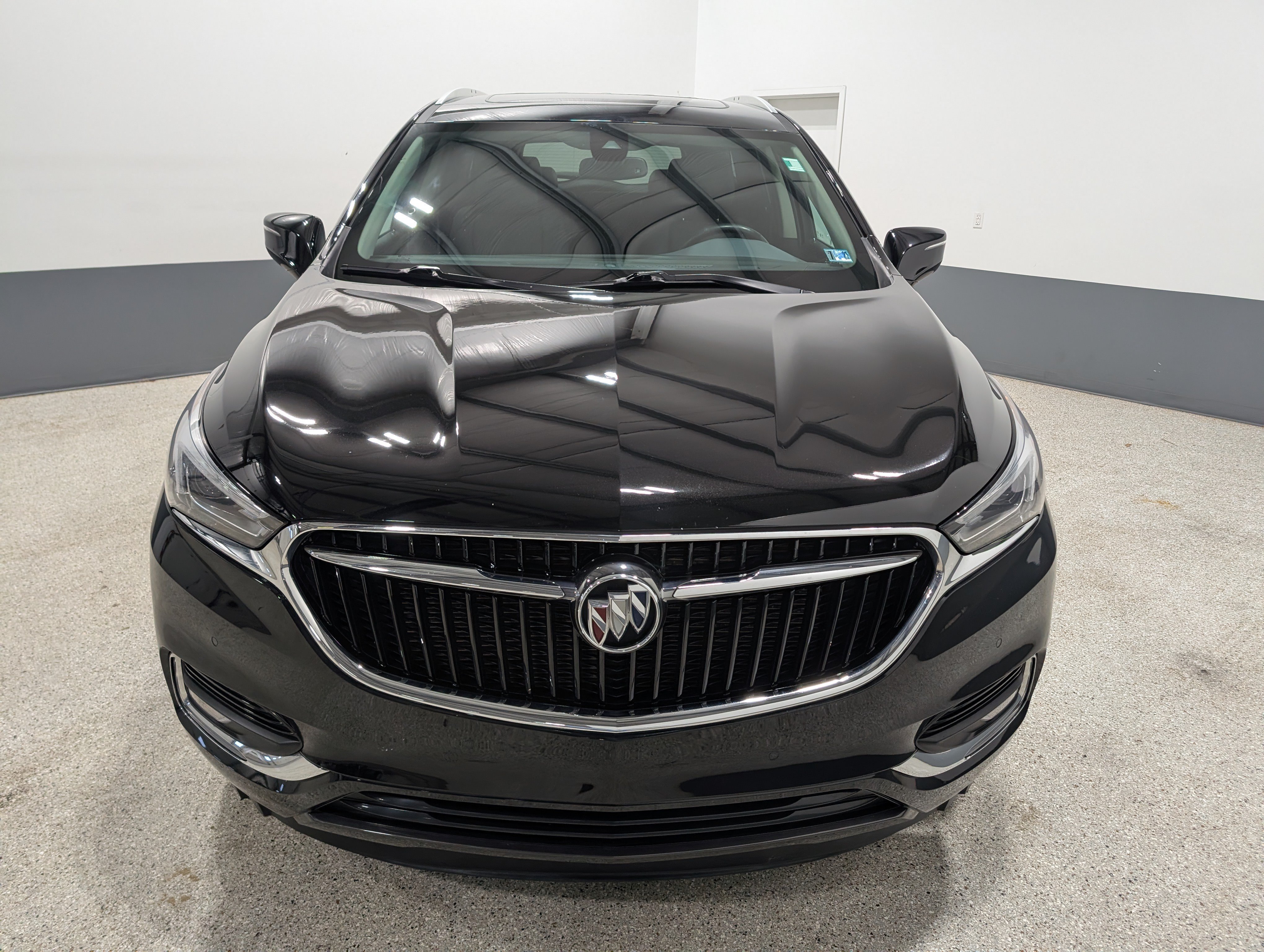 Used 2020 Buick Enclave Premium w/ Sun and Sites Package AWD/4WD image 8