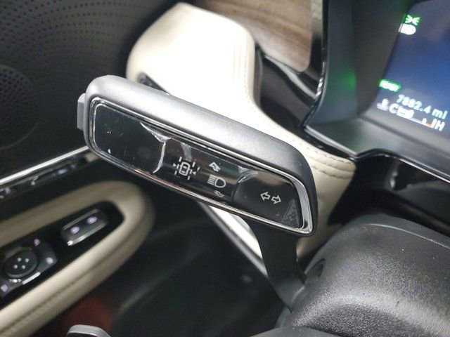Used 2025 Lincoln Corsair Grand Touring image 28
