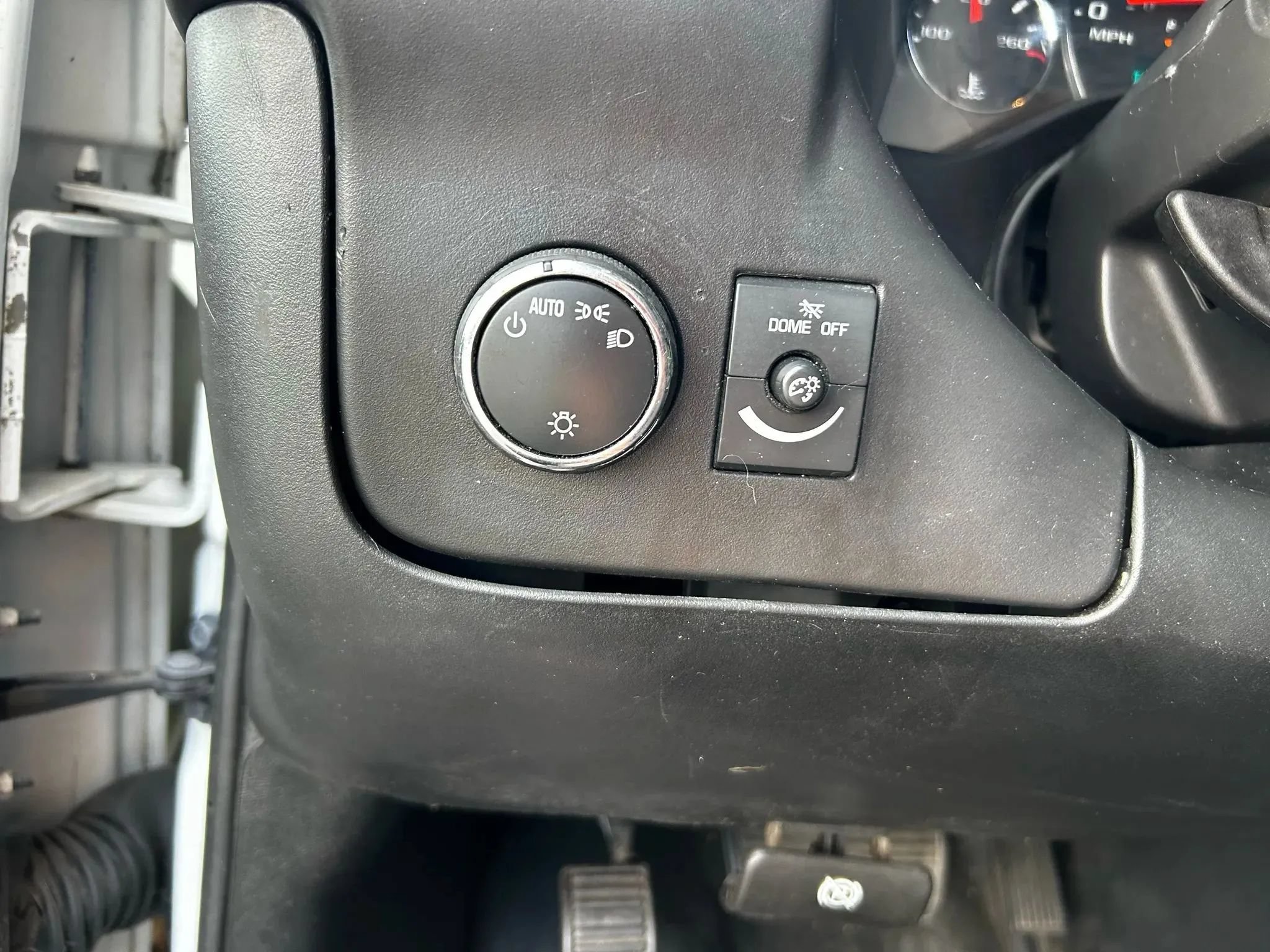 Used 2017 GMC Savana 2500 RWD image 17