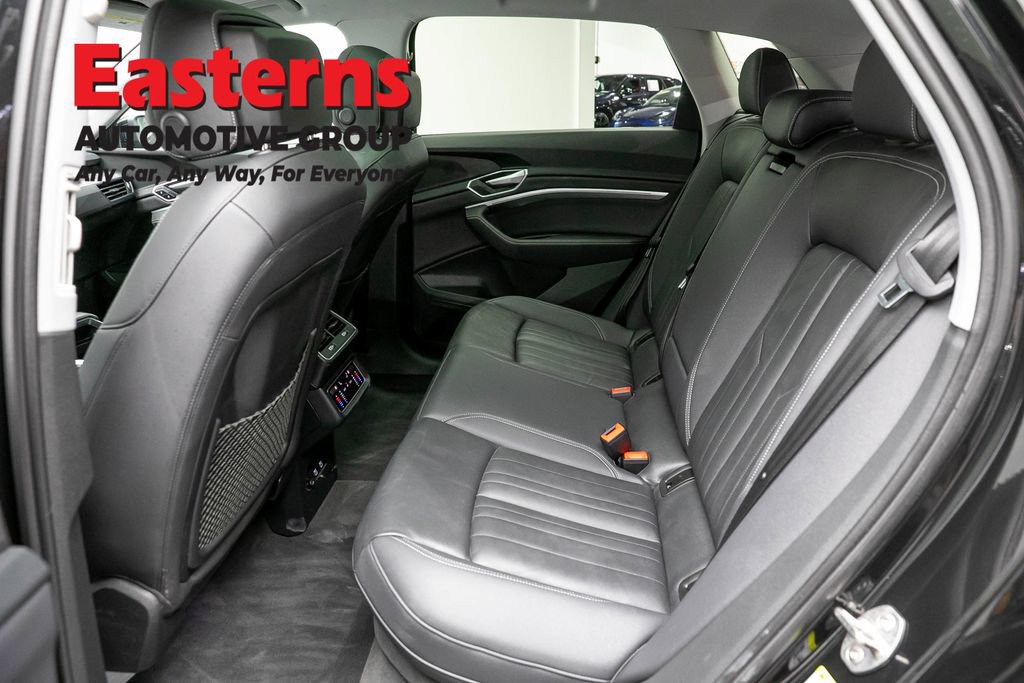 Used 2021 Audi e-tron Premium w/ Convenience Plus Package AWD/4WD image 22