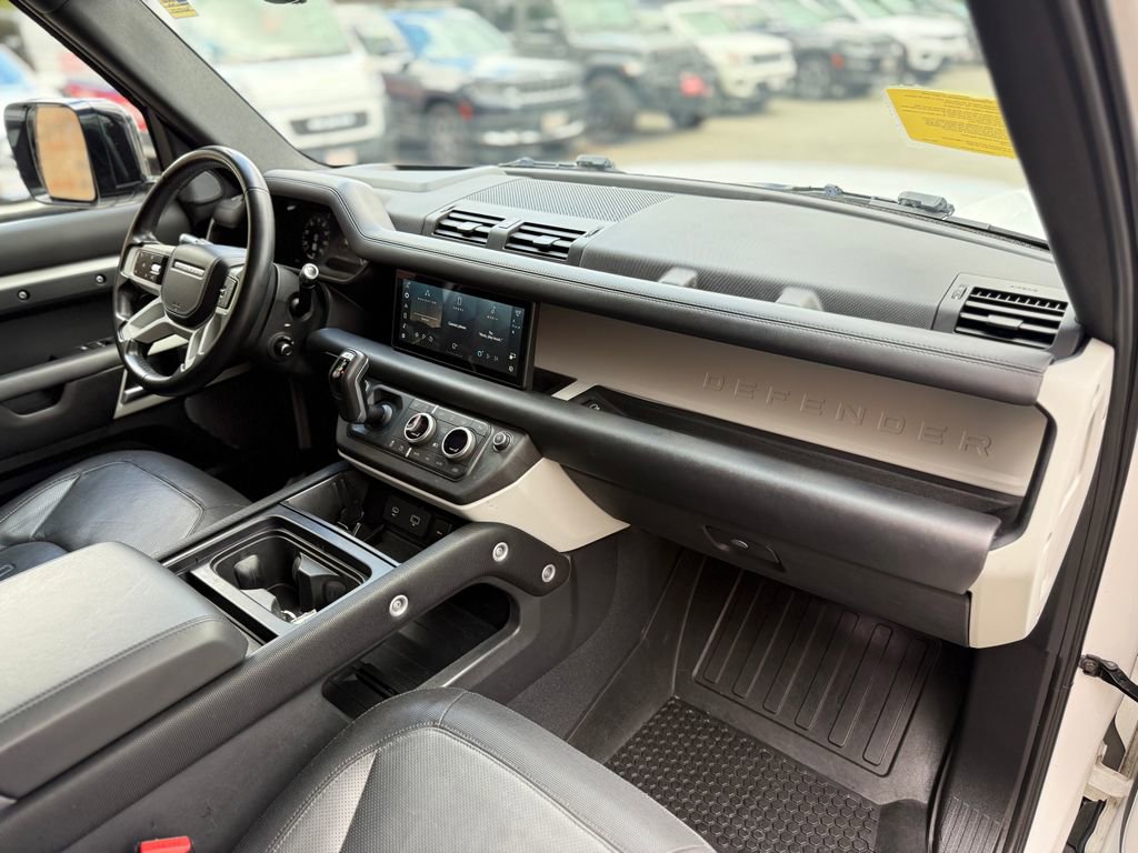 Used 2022 Land Rover Defender 110 X-Dynamic HSE AWD/4WD image 19