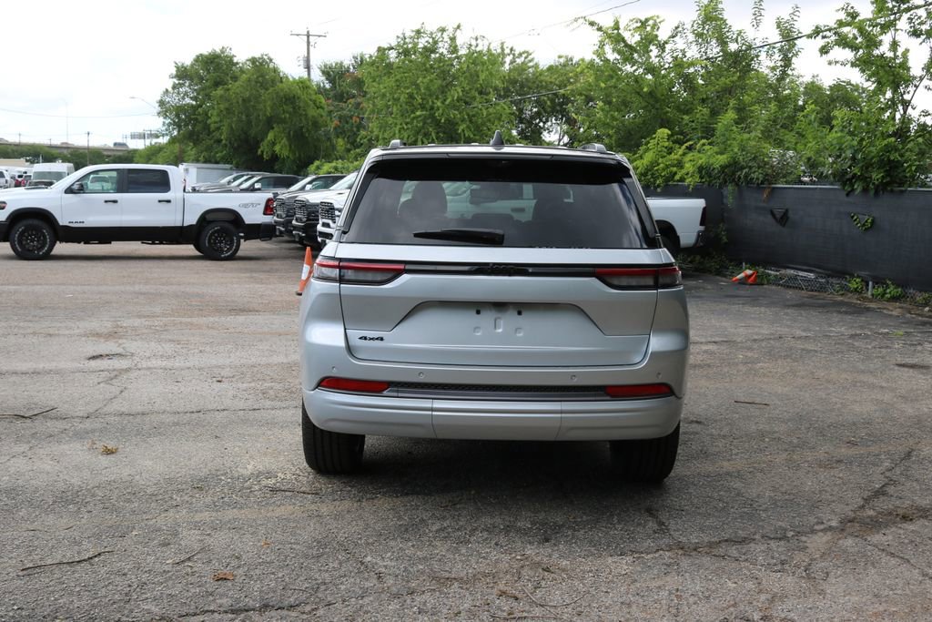 New 2026 Jeep Grand Cherokee Limited AWD/4WD image 4