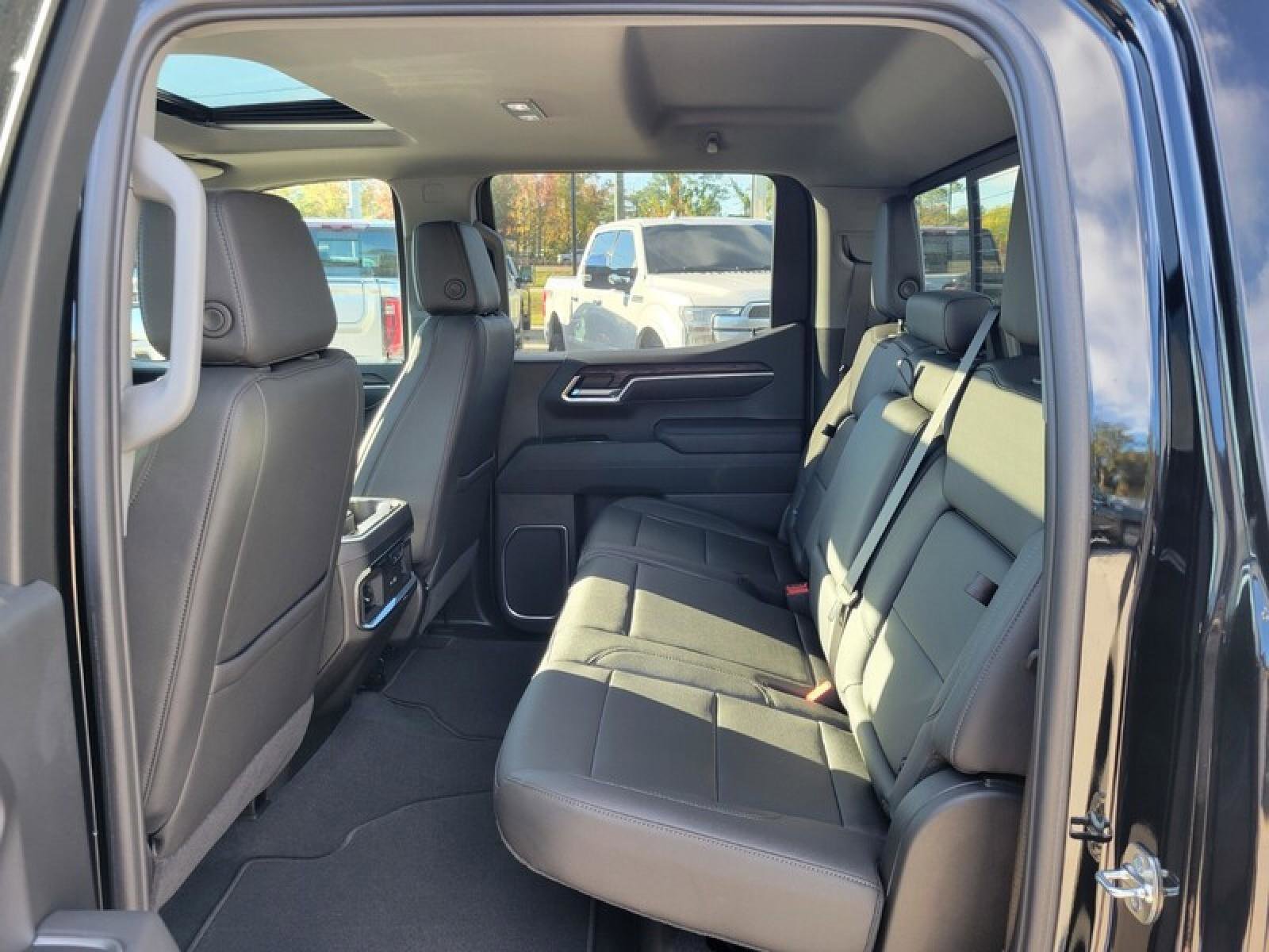 New 2026 GMC Sierra 1500 SLT w/ SLT Premium Plus Package image 26