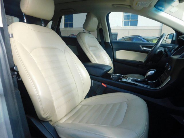 Used 2015 Ford Edge SEL image 13