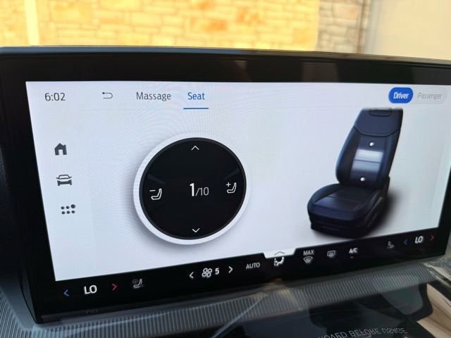 Used 2026 Ford Explorer Platinum w/ LUX Leather Package image 36