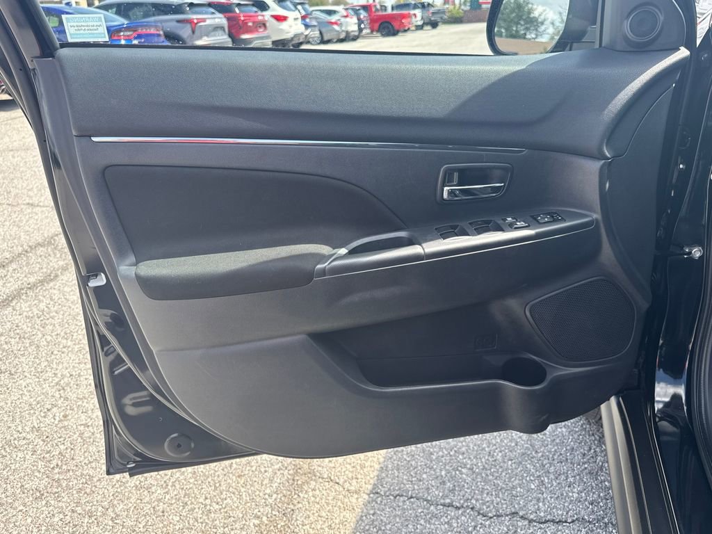 Used 2024 Mitsubishi Outlander Sport ES image 10