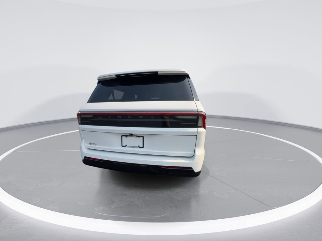 New 2026 Lincoln Navigator L Reserve AWD/4WD image 7