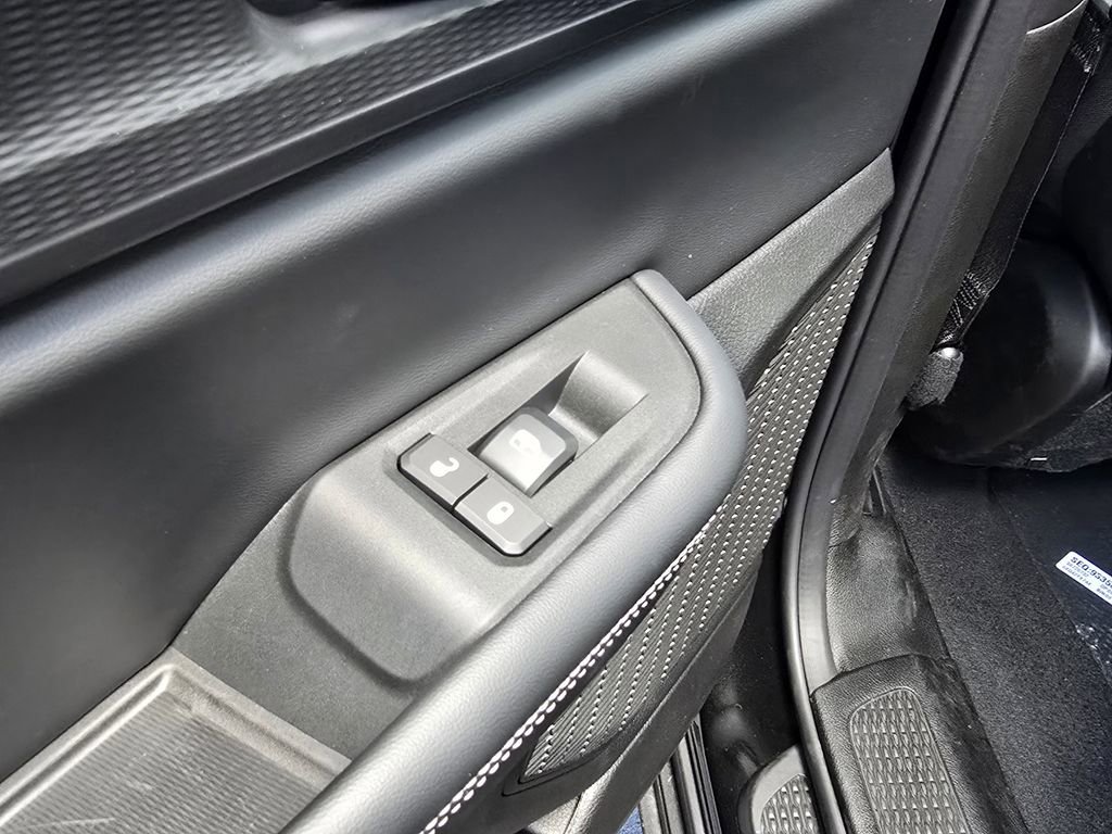 Used 2025 Jeep Grand Cherokee L Laredo w/ MOPAR Finishing Package image 7