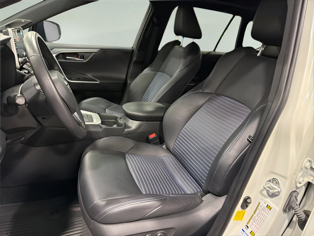 Used 2021 Toyota RAV4 XSE AWD/4WD image 11