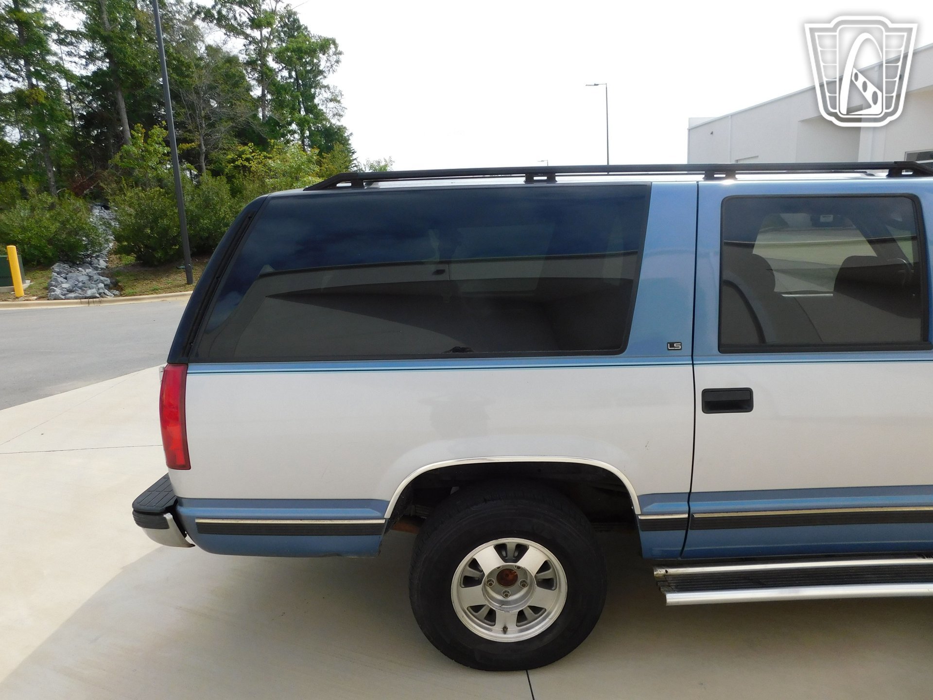 Used 1995 Chevrolet Suburban image 29