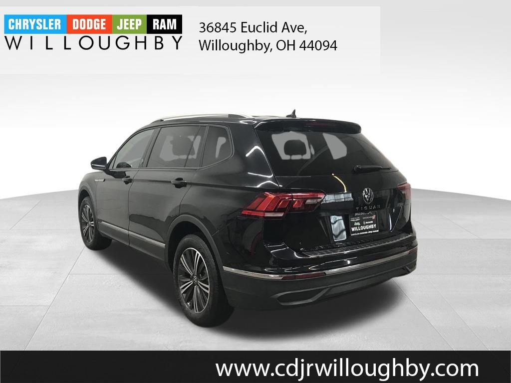 Used 2024 Volkswagen Tiguan SE image 6