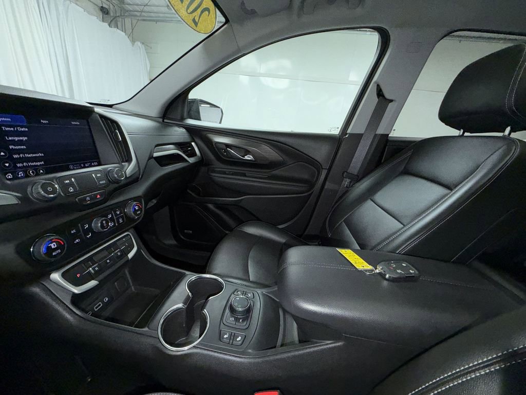 Used 2022 GMC Terrain SLT w/ Infotainment Package II AWD/4WD image 22