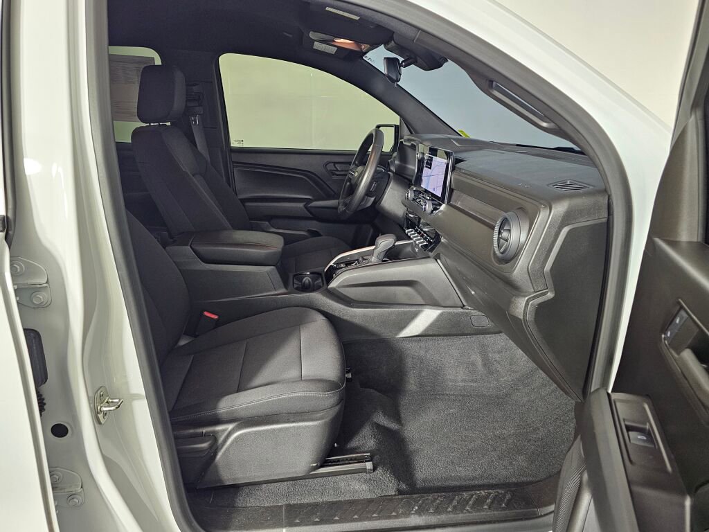 Used 2024 Chevrolet Colorado W/T w/ Safety Package image 38