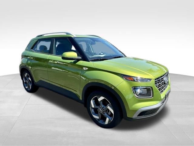 Used 2024 Hyundai Venue SEL FWD image 9