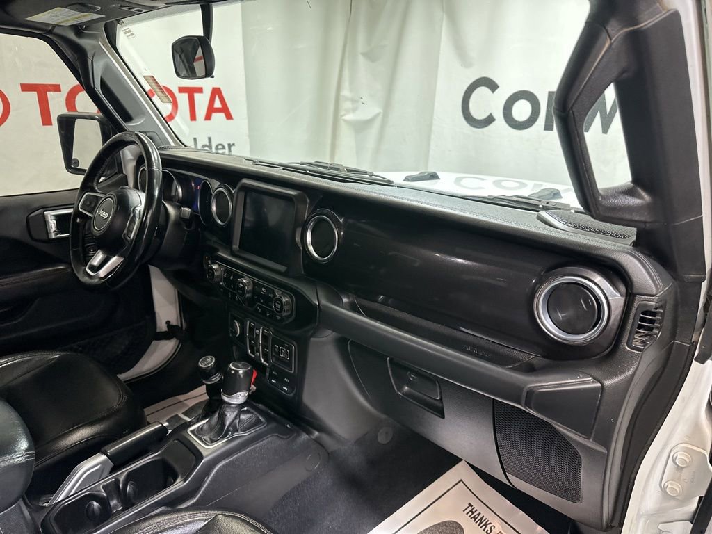 Used 2020 Jeep Wrangler Unlimited Sahara image 11