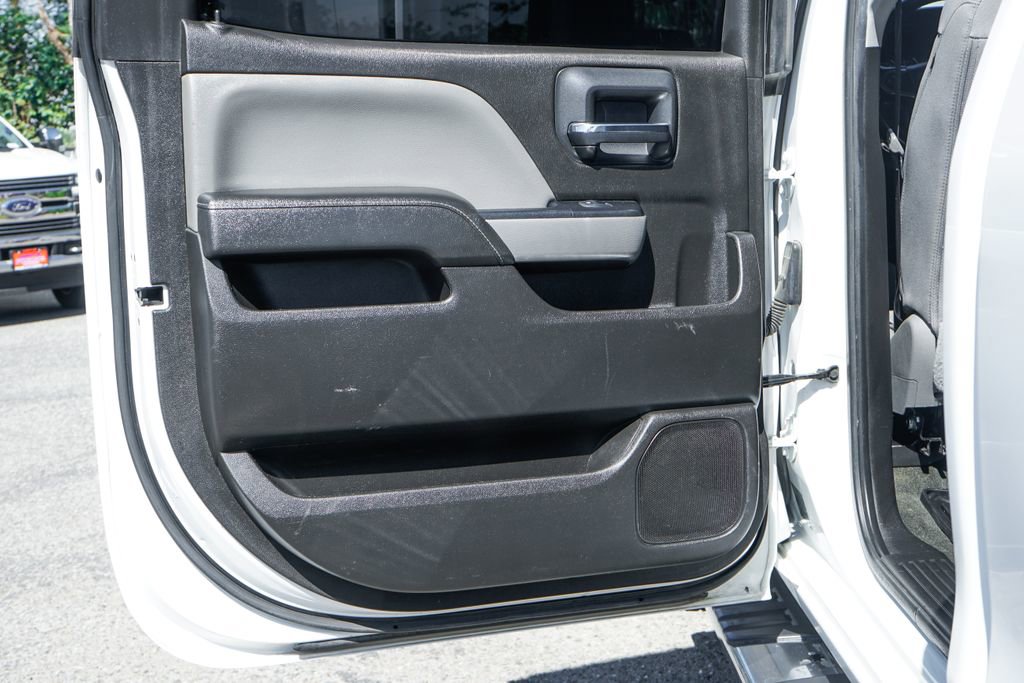 Used 2018 Chevrolet Silverado 2500 LT w/ Custom Sport Edition image 36