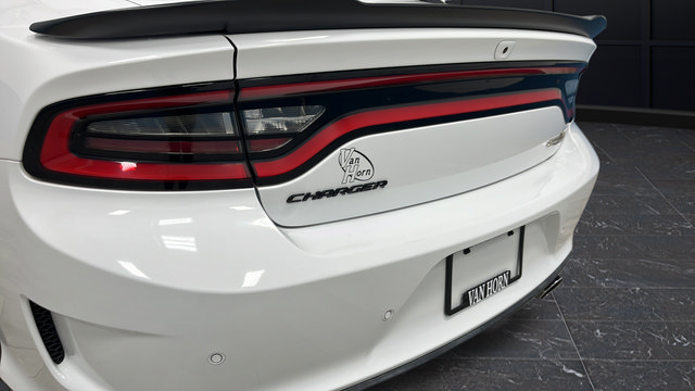 Used 2017 Dodge Charger R/T Scat Pack RWD image 32