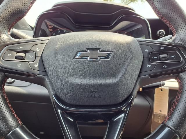 Used 2024 Chevrolet Trax RS FWD image 15