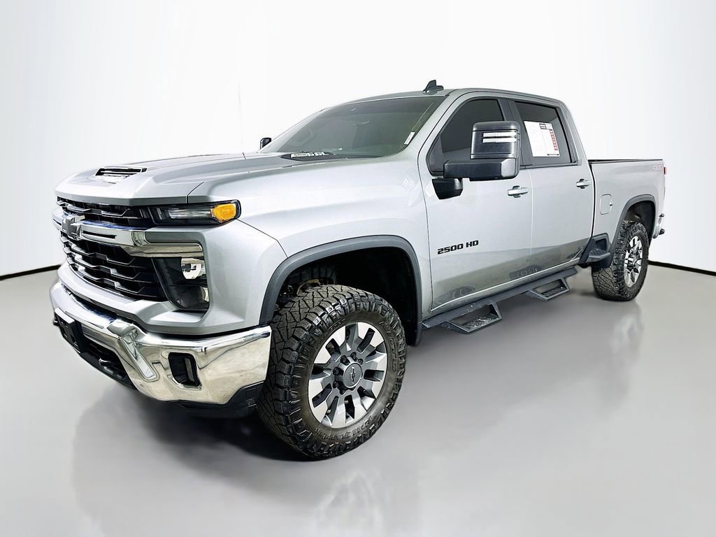 Used 2025 Chevrolet Silverado 2500 LT w/ Convenience Package image 3