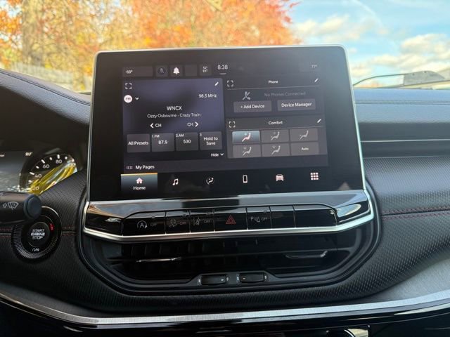 Used 2023 Jeep Compass Trailhawk image 19