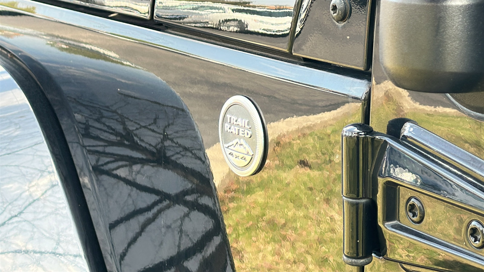 Used 2011 Jeep Wrangler Sahara image 12