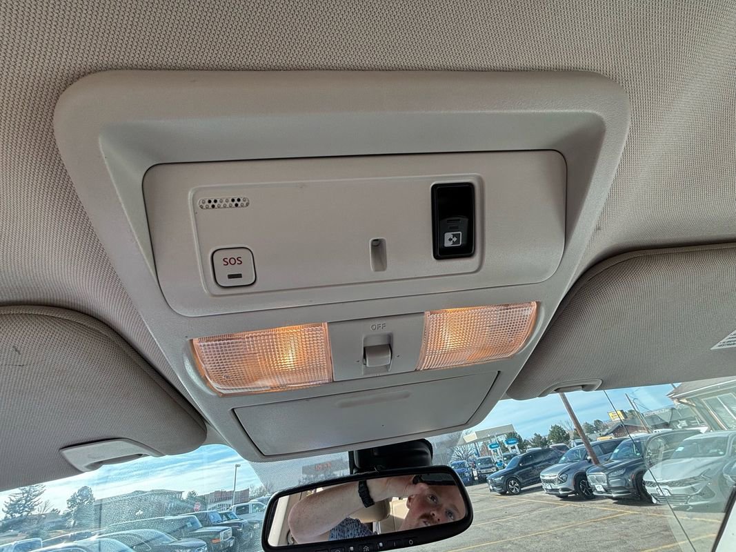 Used 2016 Nissan Titan SL image 26