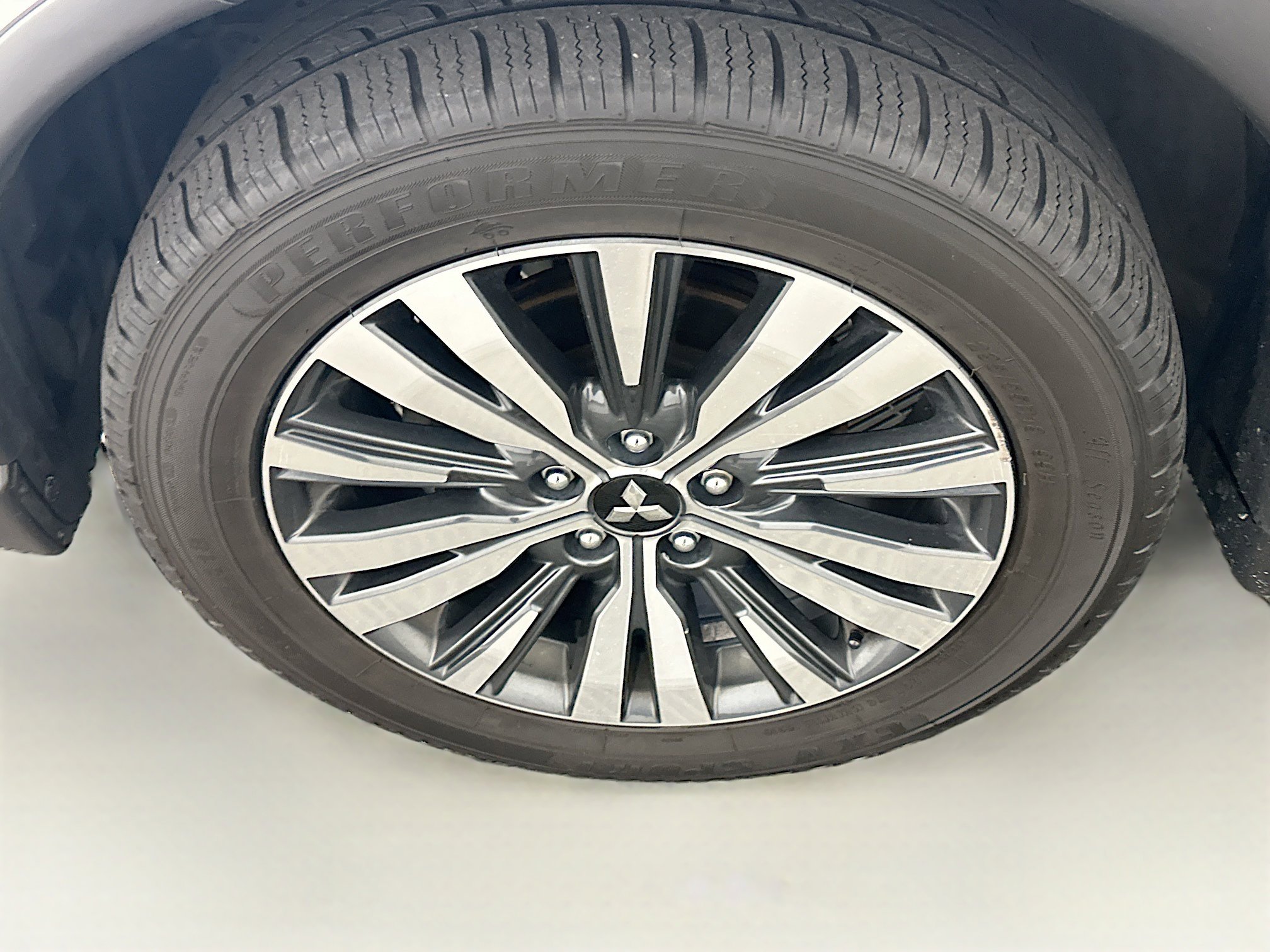 Used 2020 Mitsubishi Outlander SEL AWD/4WD image 11