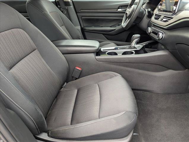 Used 2024 Nissan Altima 2.5 SV FWD image 19