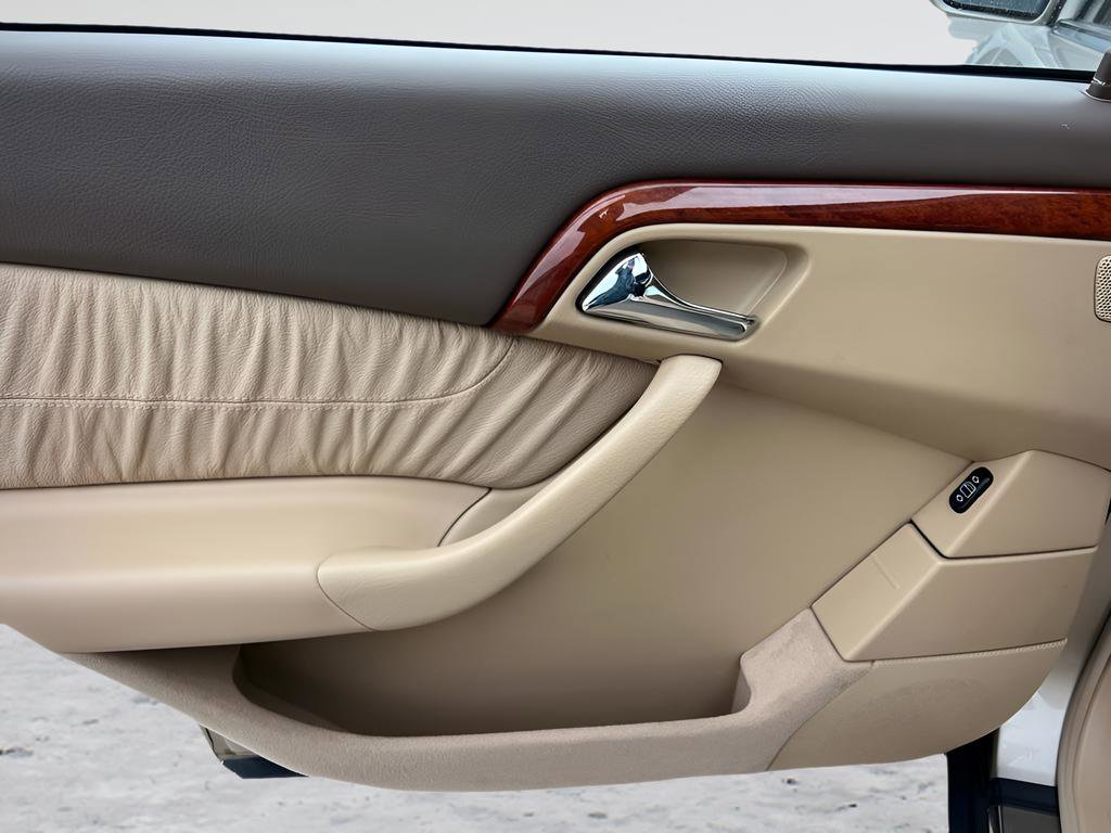 Used 2001 Mercedes-Benz S 430 image 22