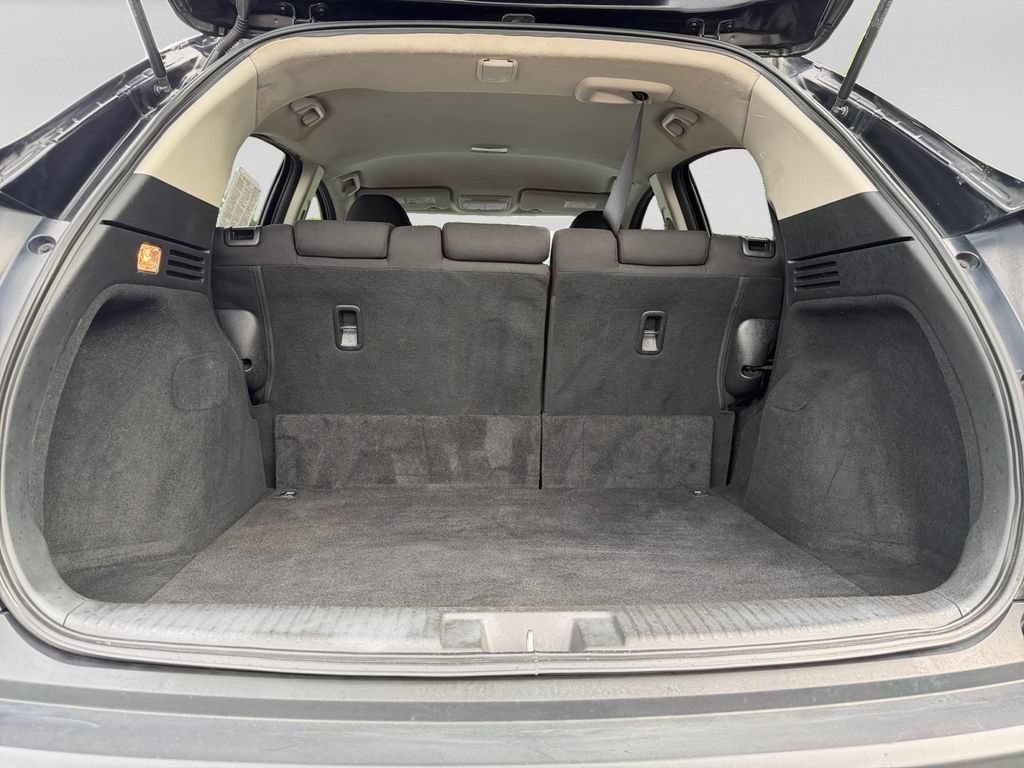 Used 2018 Honda HR-V LX image 31