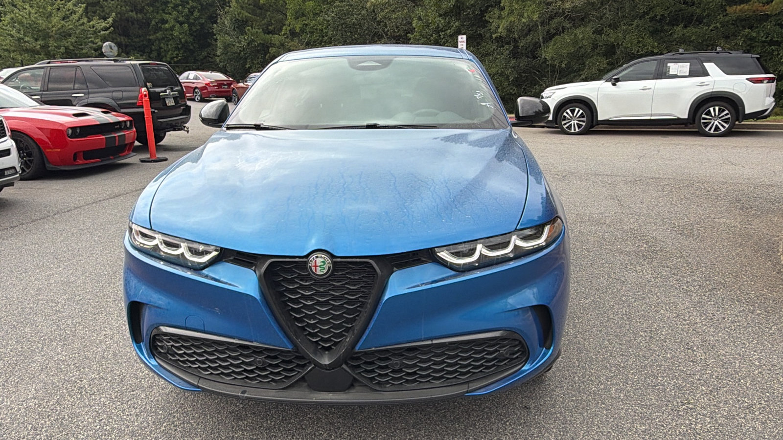 Used 2025 Alfa Romeo Tonale w/ Premium Package AWD/4WD image 3