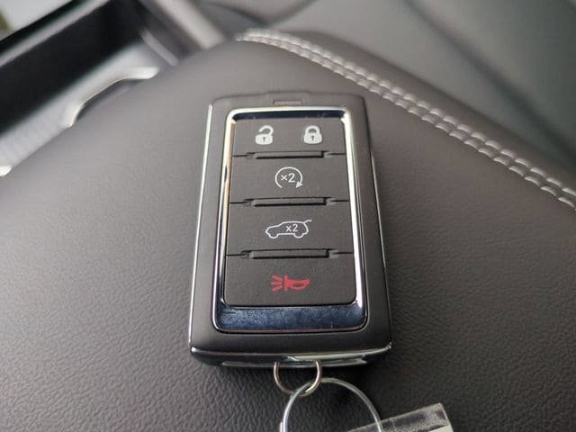 New 2026 Jeep Grand Cherokee L Limited AWD/4WD image 30