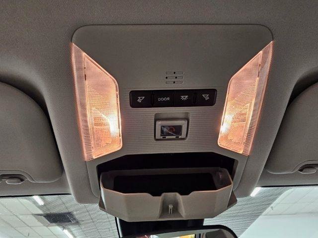Used 2021 Toyota RAV4 LE AWD/4WD image 24