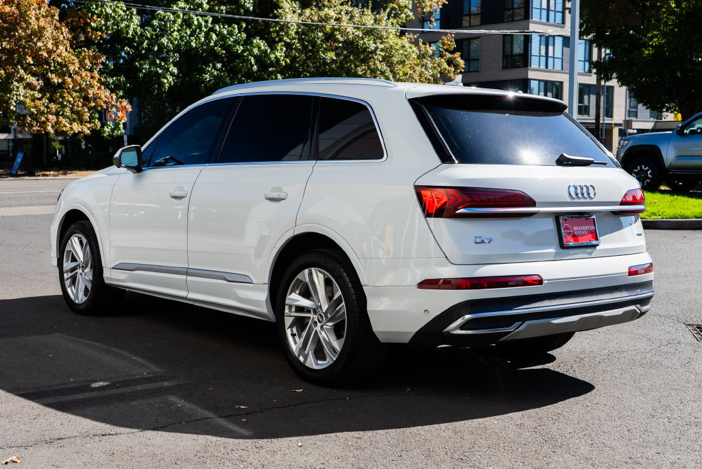 Used 2021 Audi Q7 3.0T Premium w/ Convenience Package AWD/4WD image 4