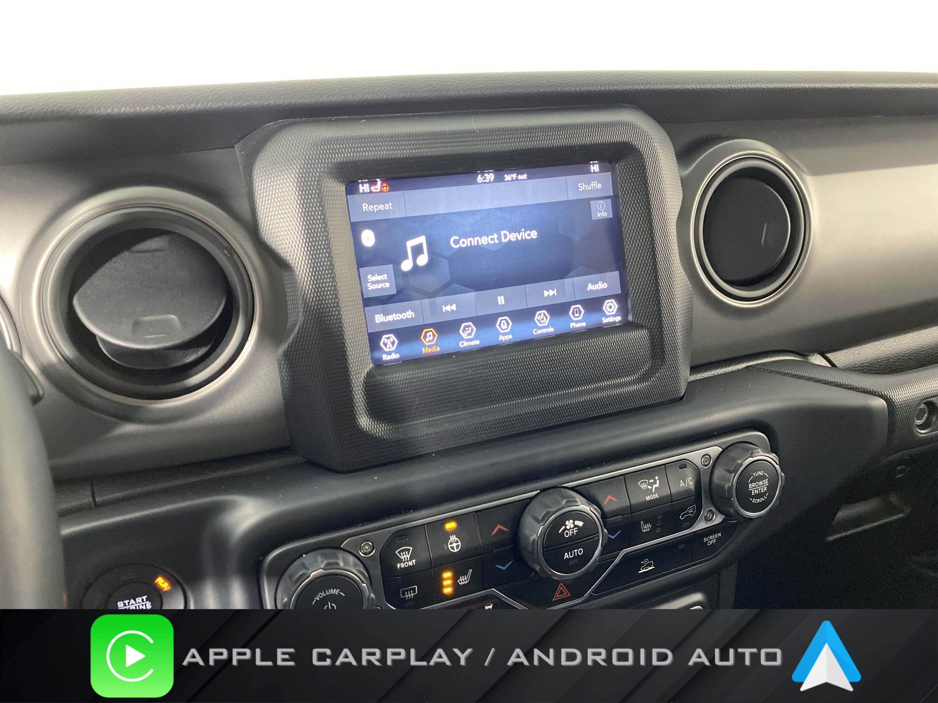 Used 2022 Jeep Gladiator Willys AWD/4WD image 2