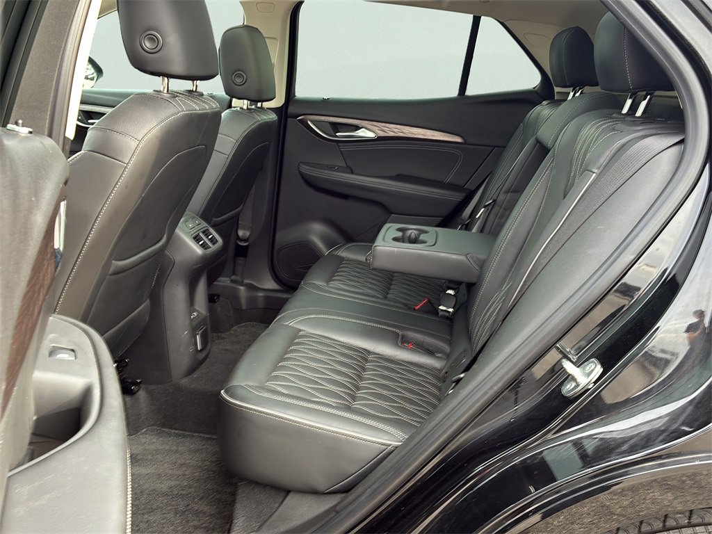 Used 2021 Buick Envision Avenir w/ Technology Package II image 25