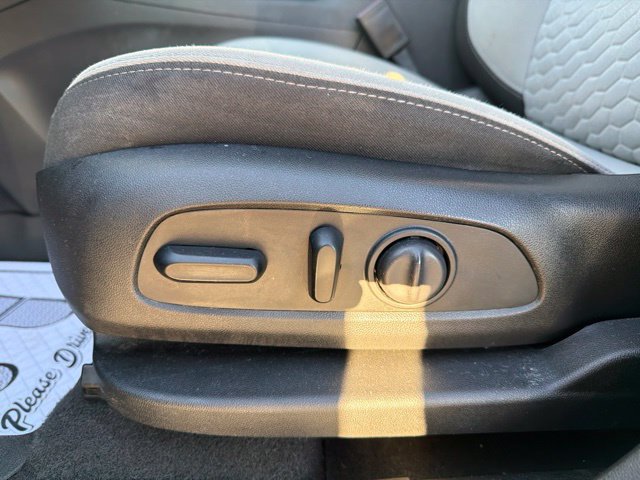 Used 2020 Chevrolet Equinox LS w/ LS Convenience Package AWD/4WD image 14