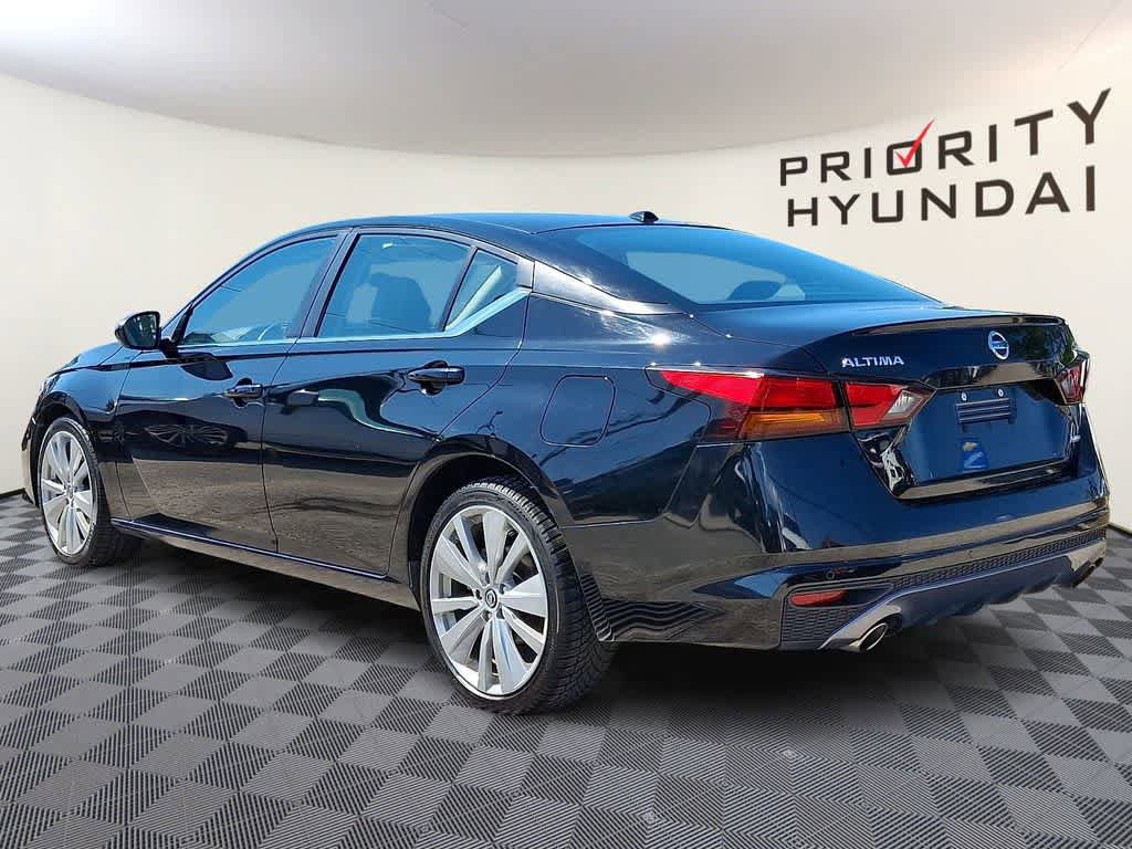Used 2021 Nissan Altima 2.5 SR AWD/4WD image 6