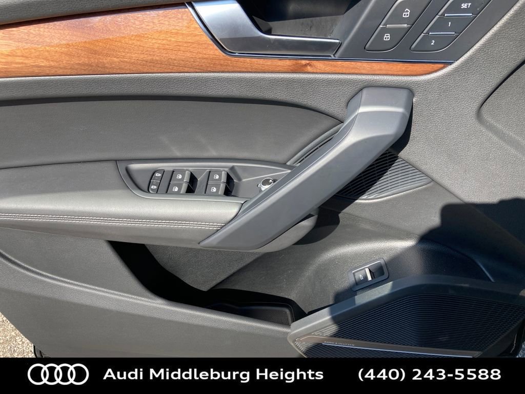 Certified 2023 Audi Q5 2.0T Premium Plus w/ Premium Plus Package image 16
