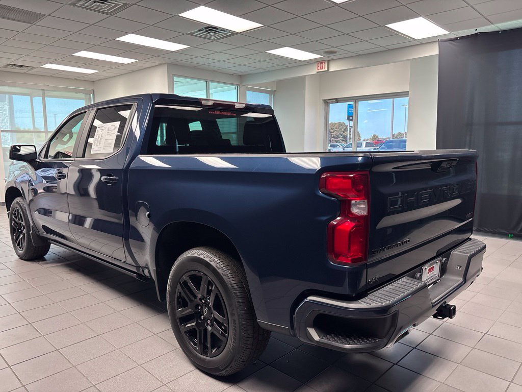 Used 2023 Chevrolet Silverado 1500 RST AWD/4WD image 5