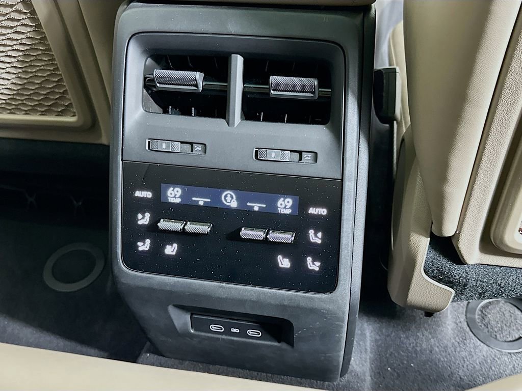 Used 2025 Porsche Macan 4S Electric image 27