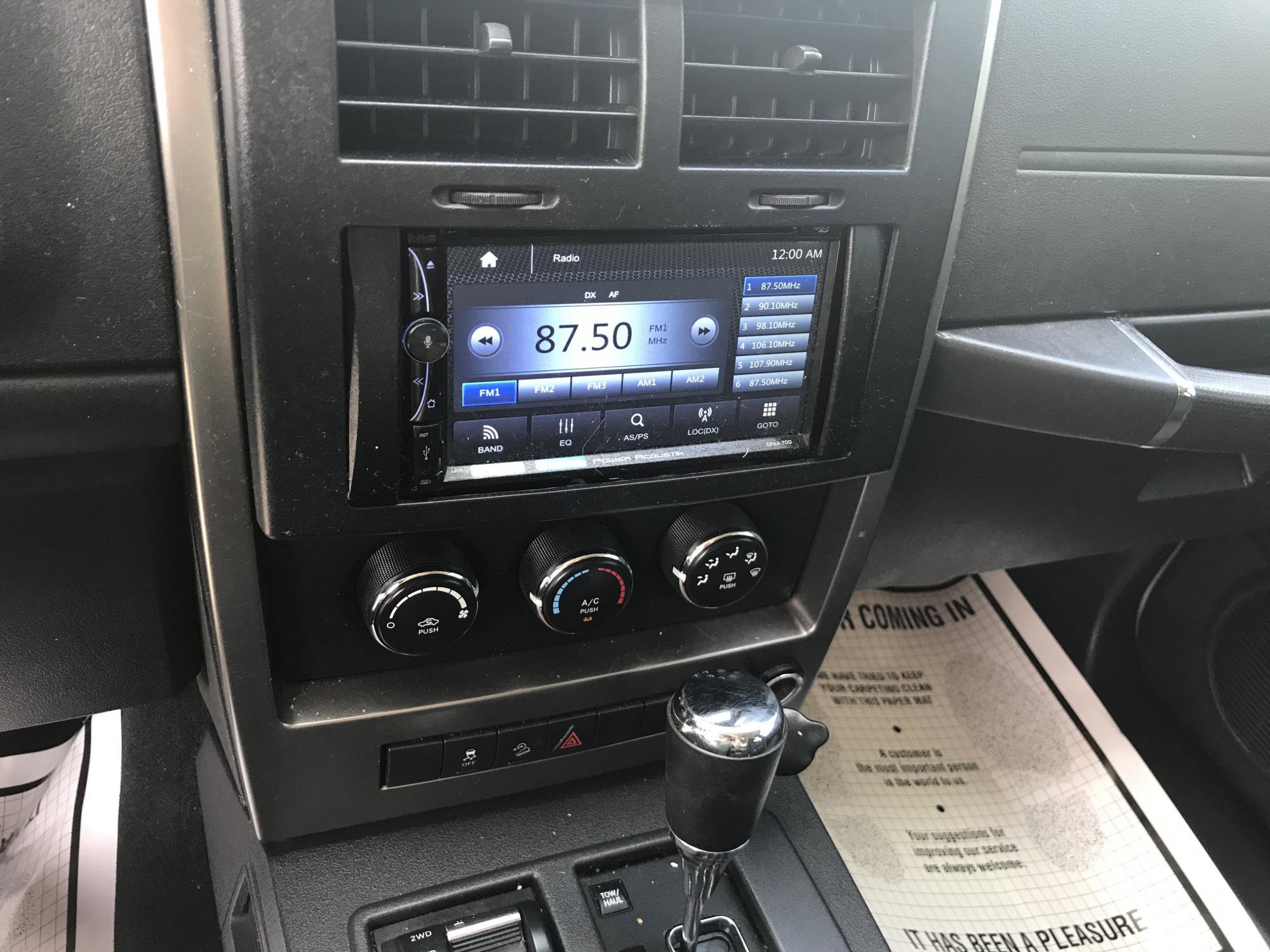 Used 2012 Jeep Liberty Sport image 14