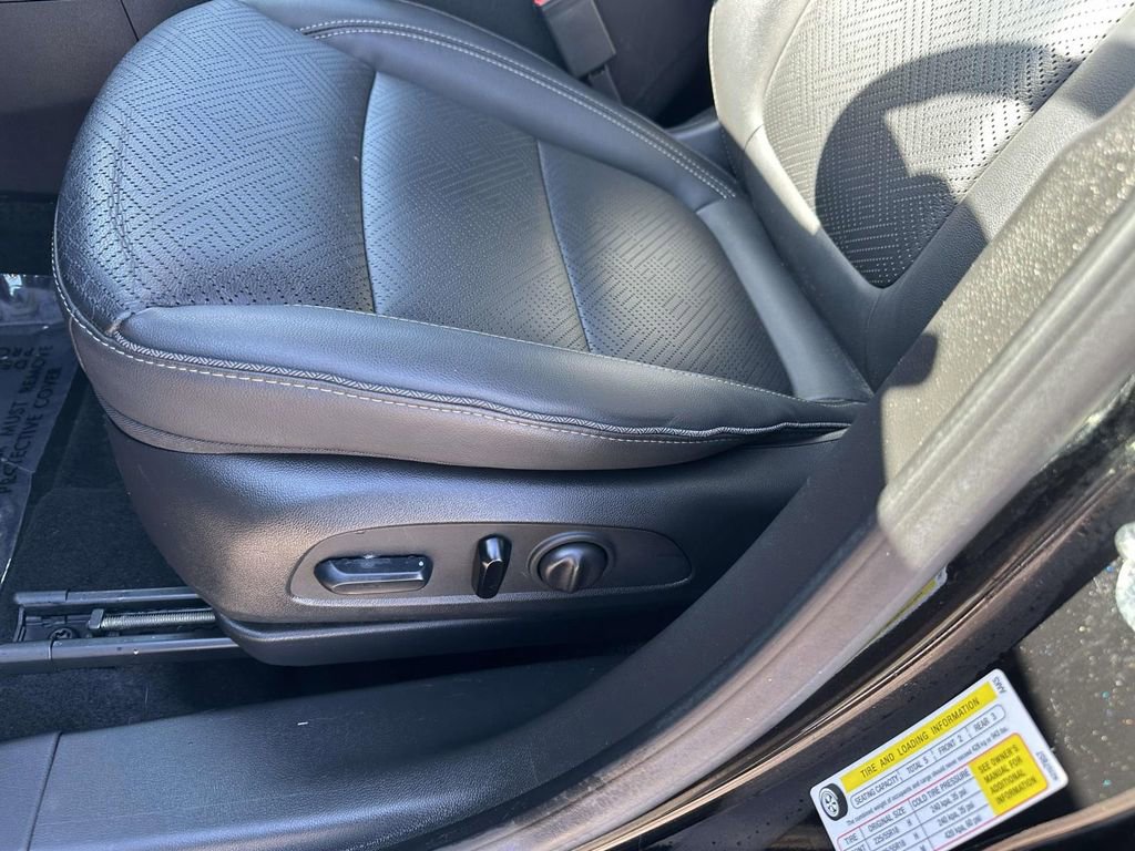 Certified 2023 Buick Encore GX Essence w/ Experience Buick Package image 20