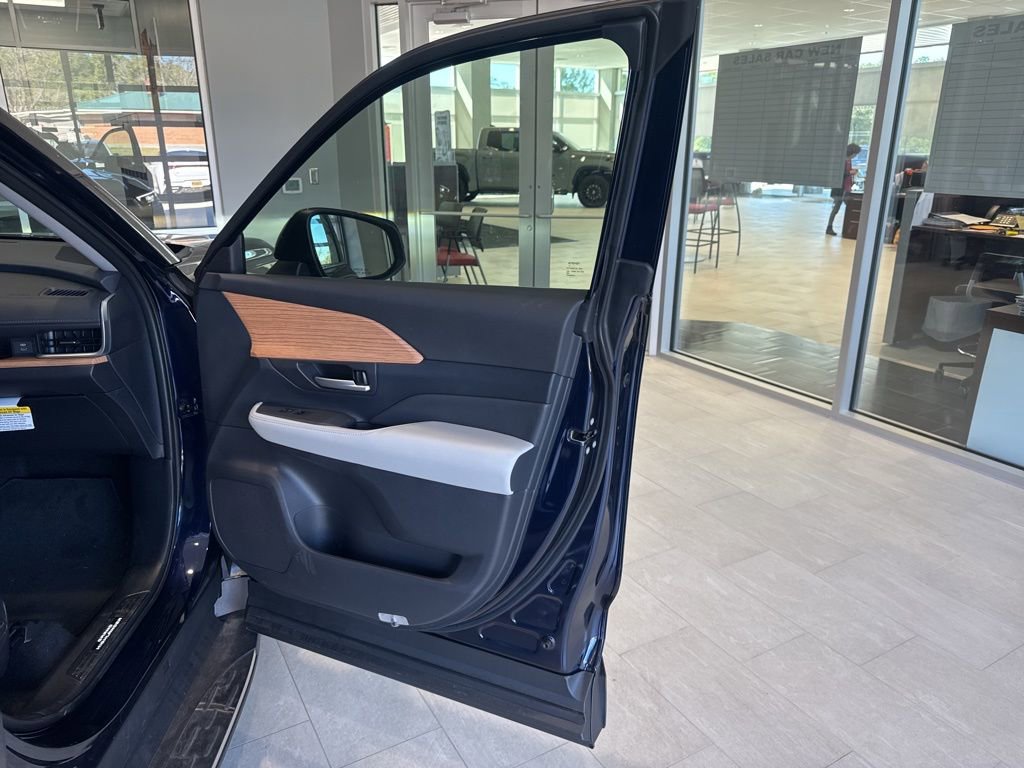 New 2026 Toyota Grand Highlander Limited image 11