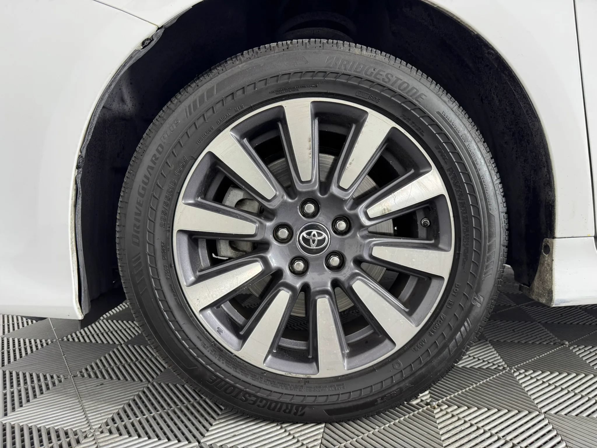 Used 2019 Toyota Sienna LE AWD/4WD image 41